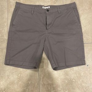 |Rail| Men’s Flat Front Gray Shorts Size 38